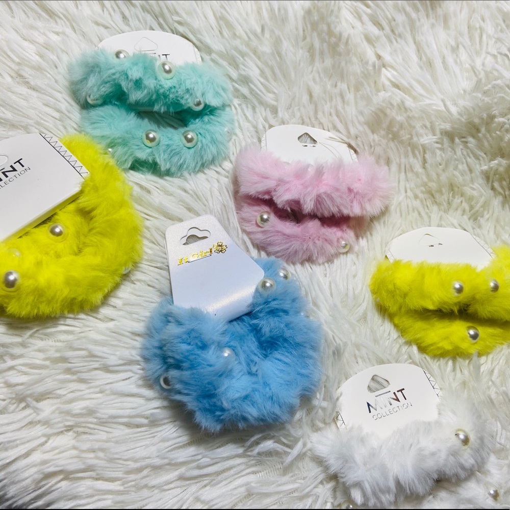 Scrunchies 6 pairs